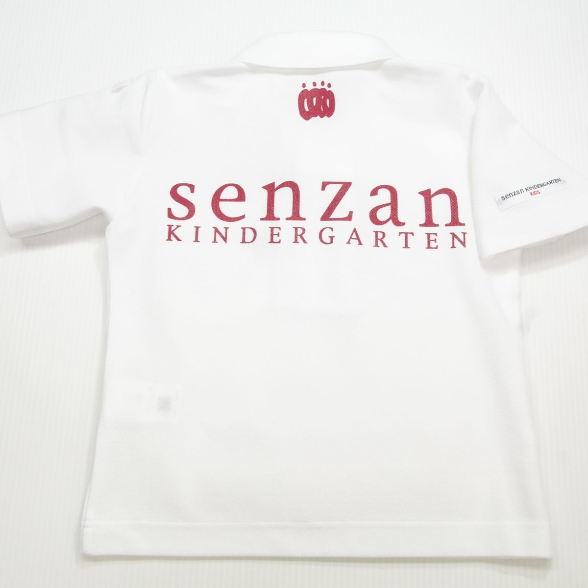 半袖ポロシャツ-エンジ プリント(泉山幼稚園)