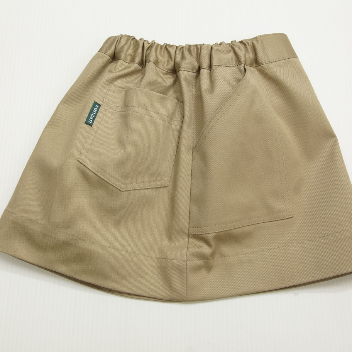 スカート(泉山幼稚園)